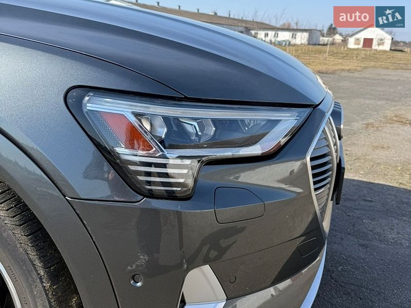 Внедорожник / Кроссовер Audi e-tron 2019 в Луцке