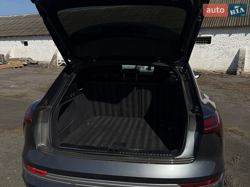 Внедорожник / Кроссовер Audi e-tron 2019 в Луцке