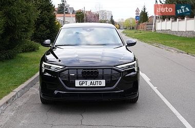 Внедорожник / Кроссовер Audi e-tron 2022 в Киеве