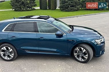 Внедорожник / Кроссовер Audi e-tron 2019 в Днепре