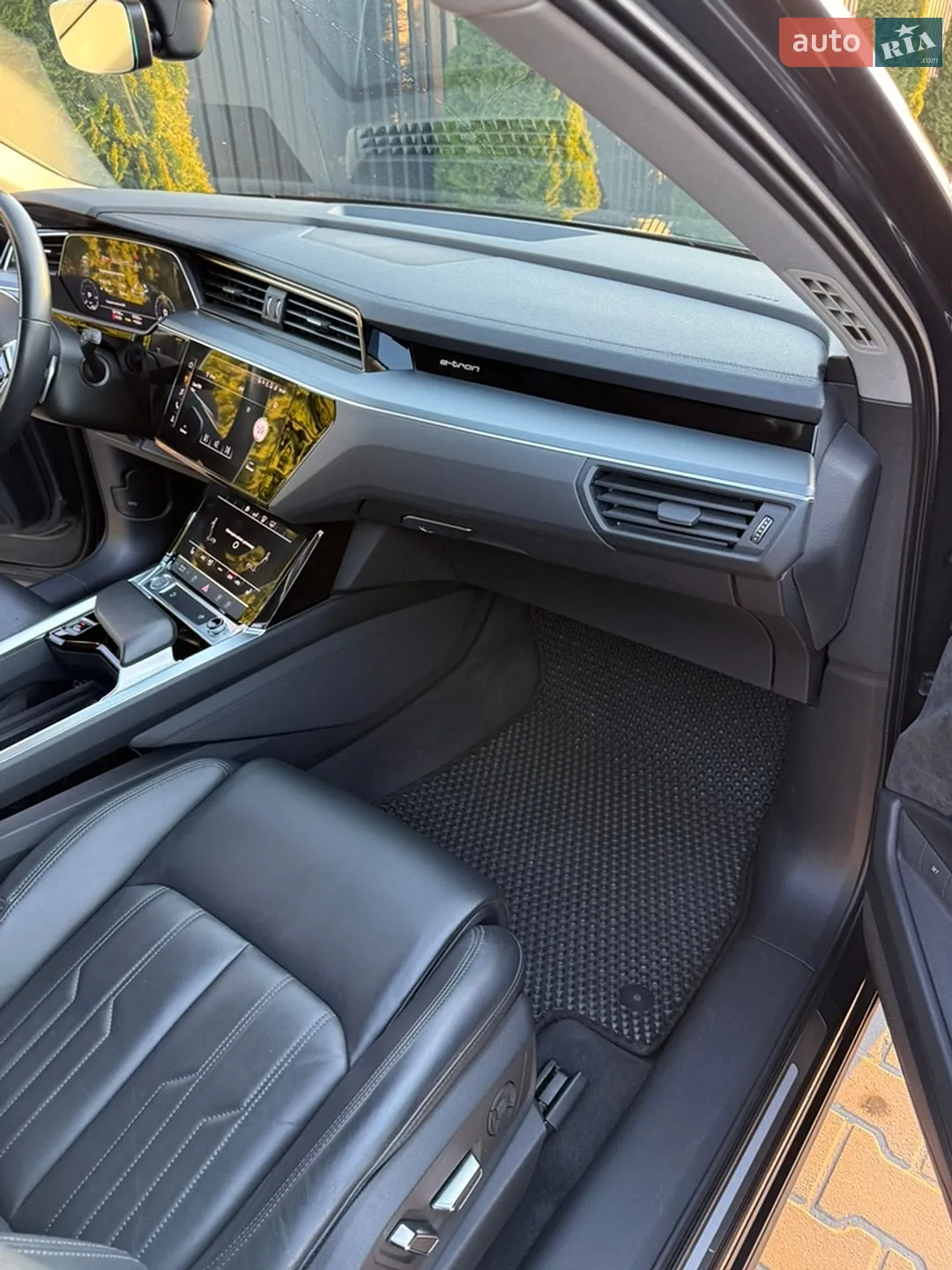 2019 Audi e-tron - мініатюра 44
