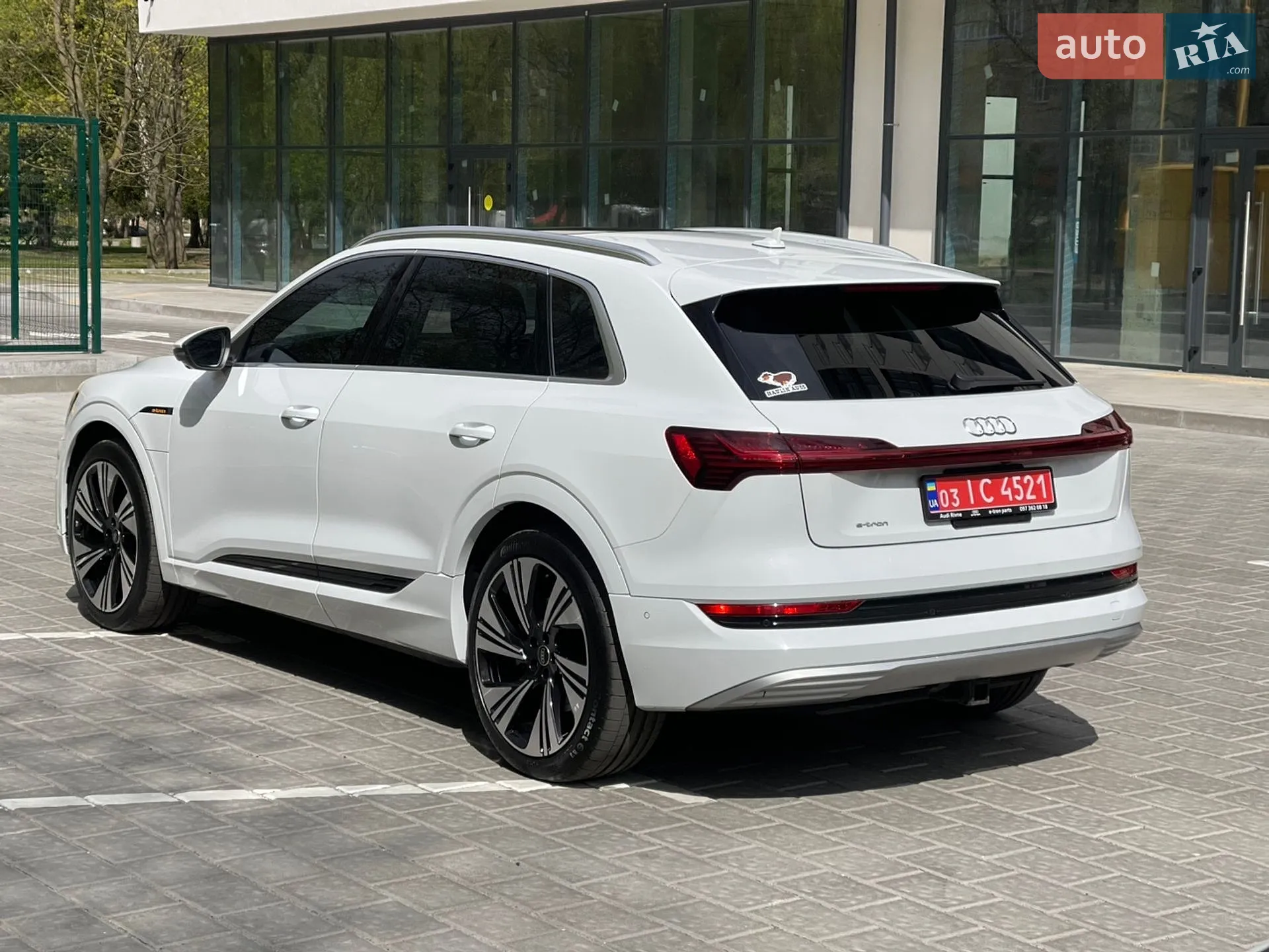 2019 Audi e-tron - мініатюра 6