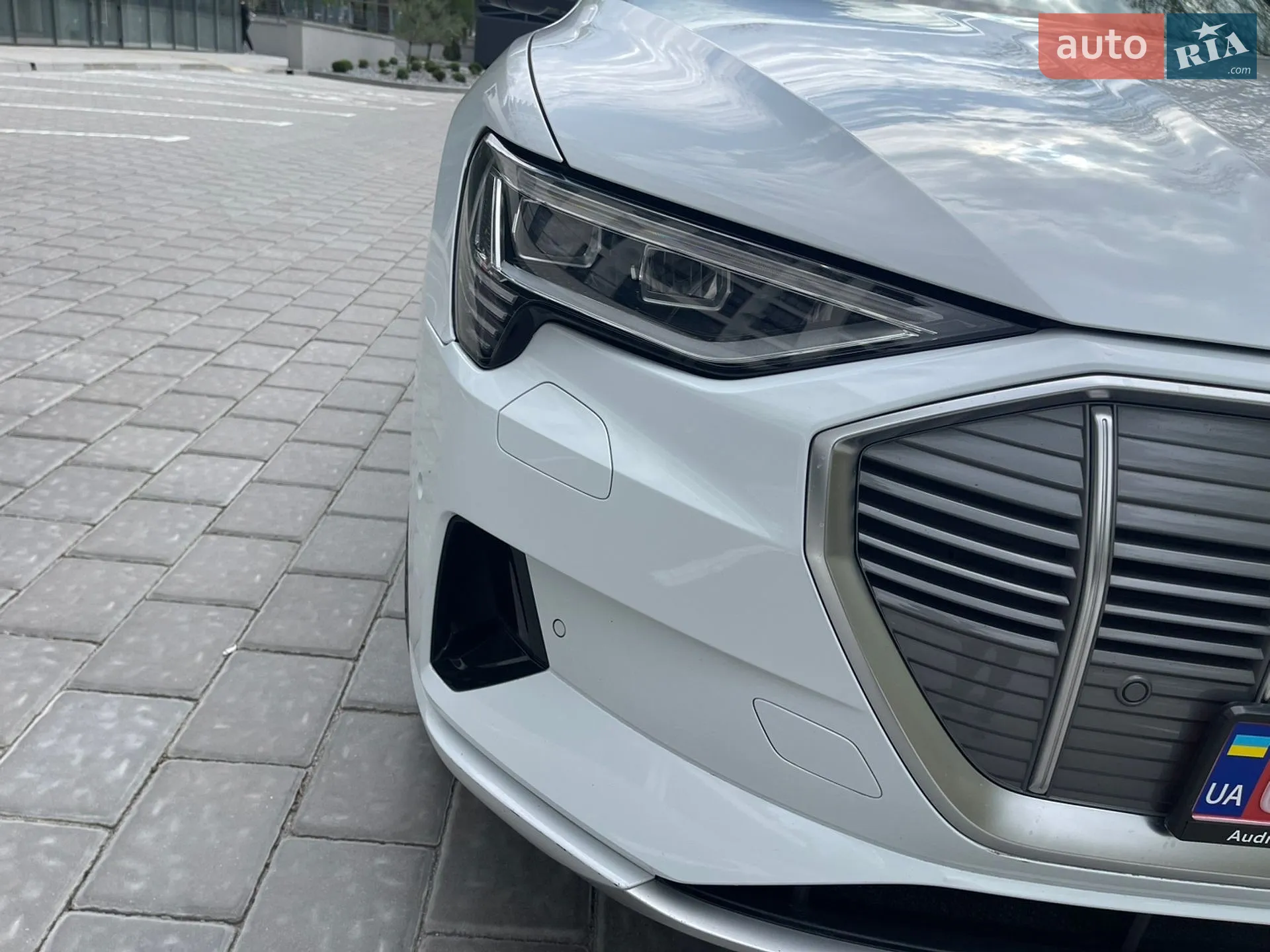2019 Audi e-tron - мініатюра 12