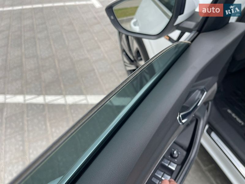 Внедорожник / Кроссовер Audi e-tron 2019 в Ровно