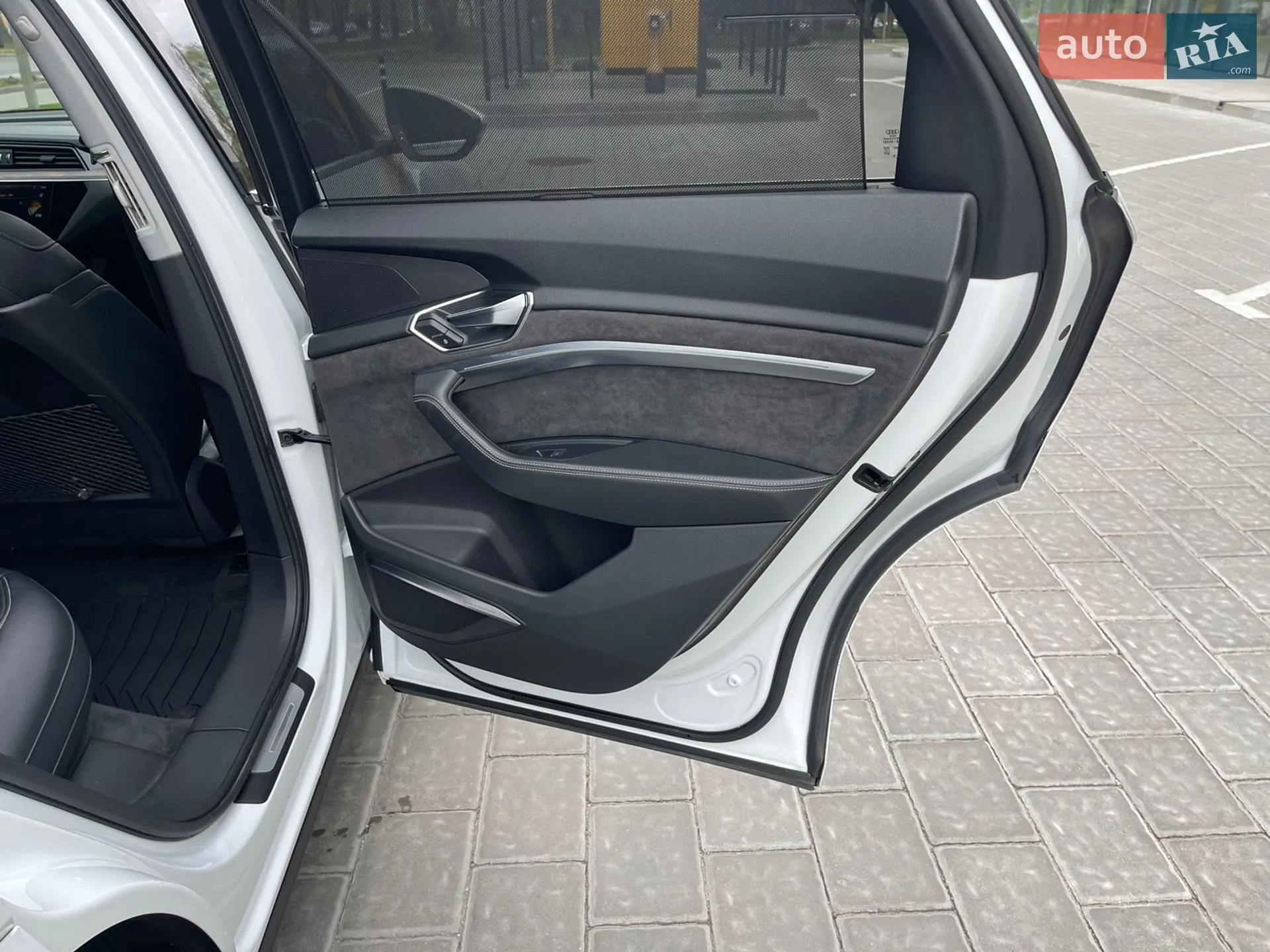 2019 Audi e-tron - мініатюра 36