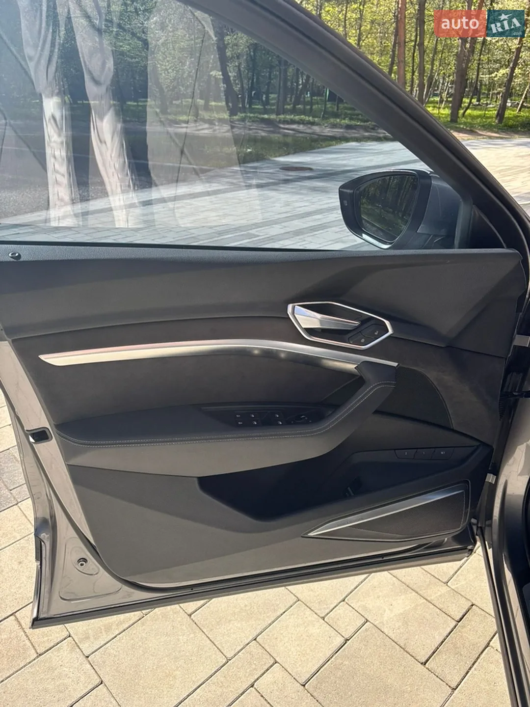 2019 Audi e-tron - мініатюра 11