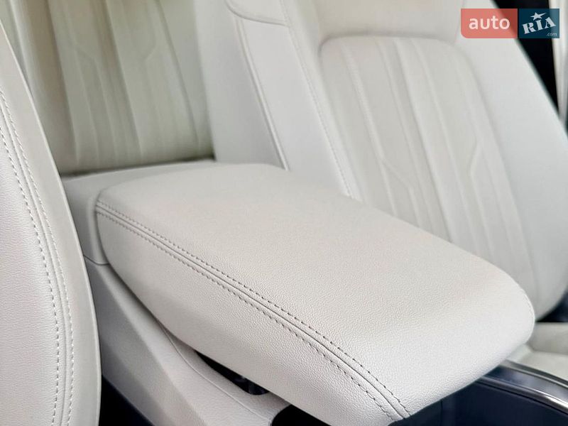 Внедорожник / Кроссовер Audi e-tron 2021 в Ровно