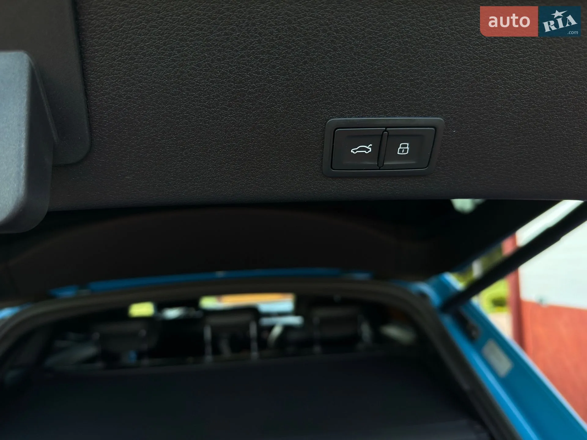 2019 Audi e-tron - мініатюра 28