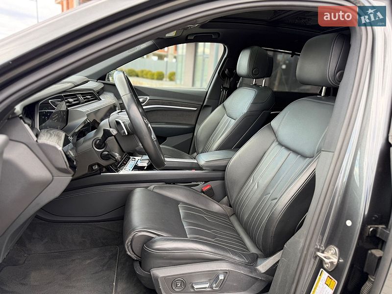 Внедорожник / Кроссовер Audi e-tron 2019 в Городке