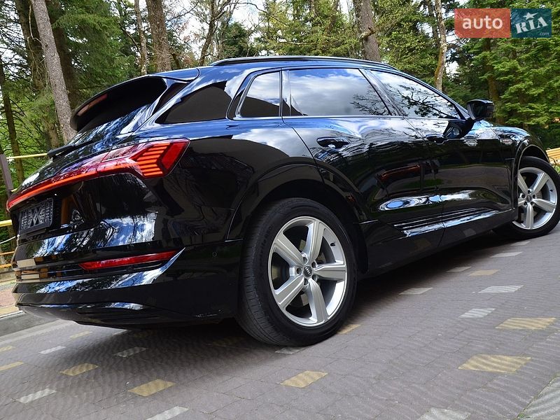 Внедорожник / Кроссовер Audi e-tron 2019 в Трускавце