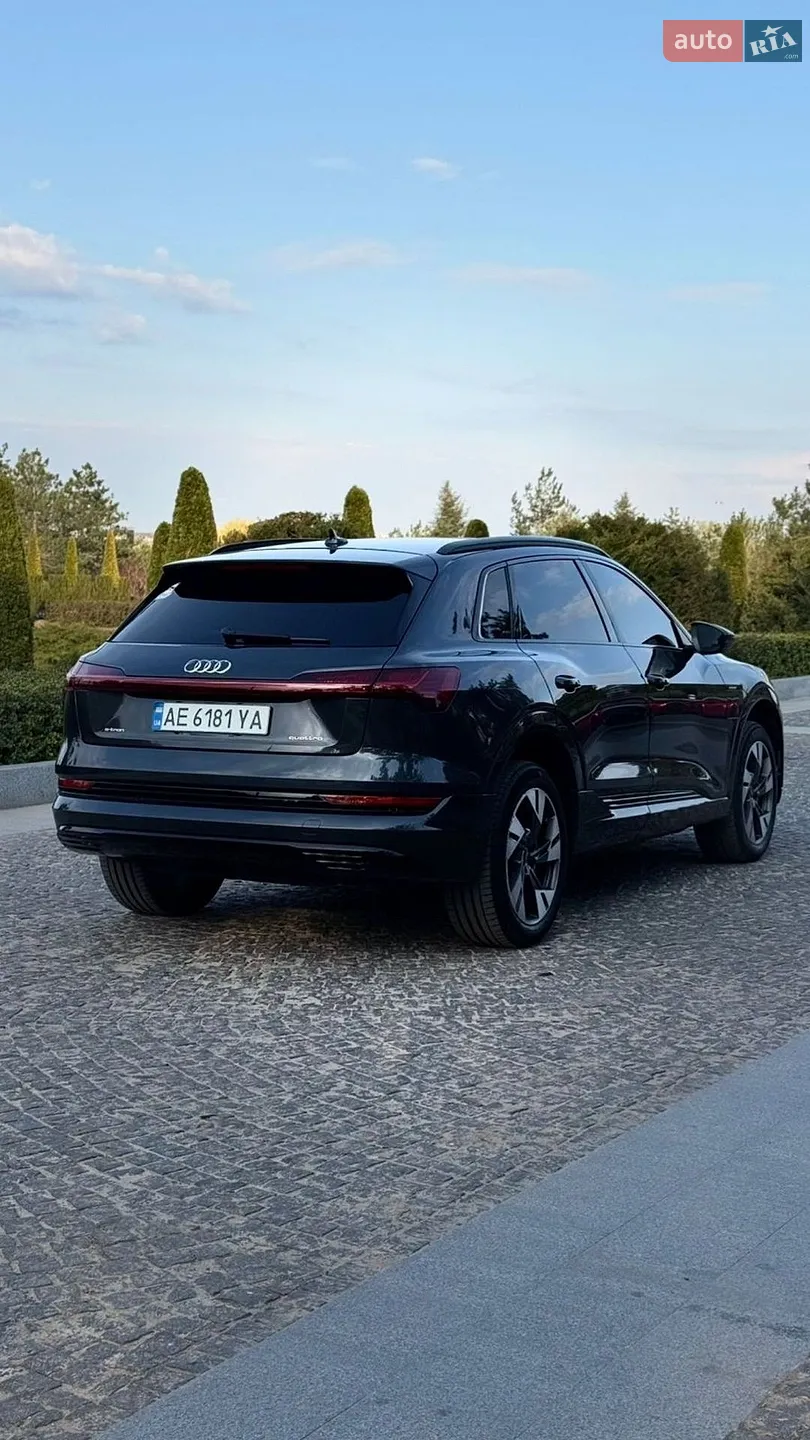2022 Audi e-tron - мініатюра 6