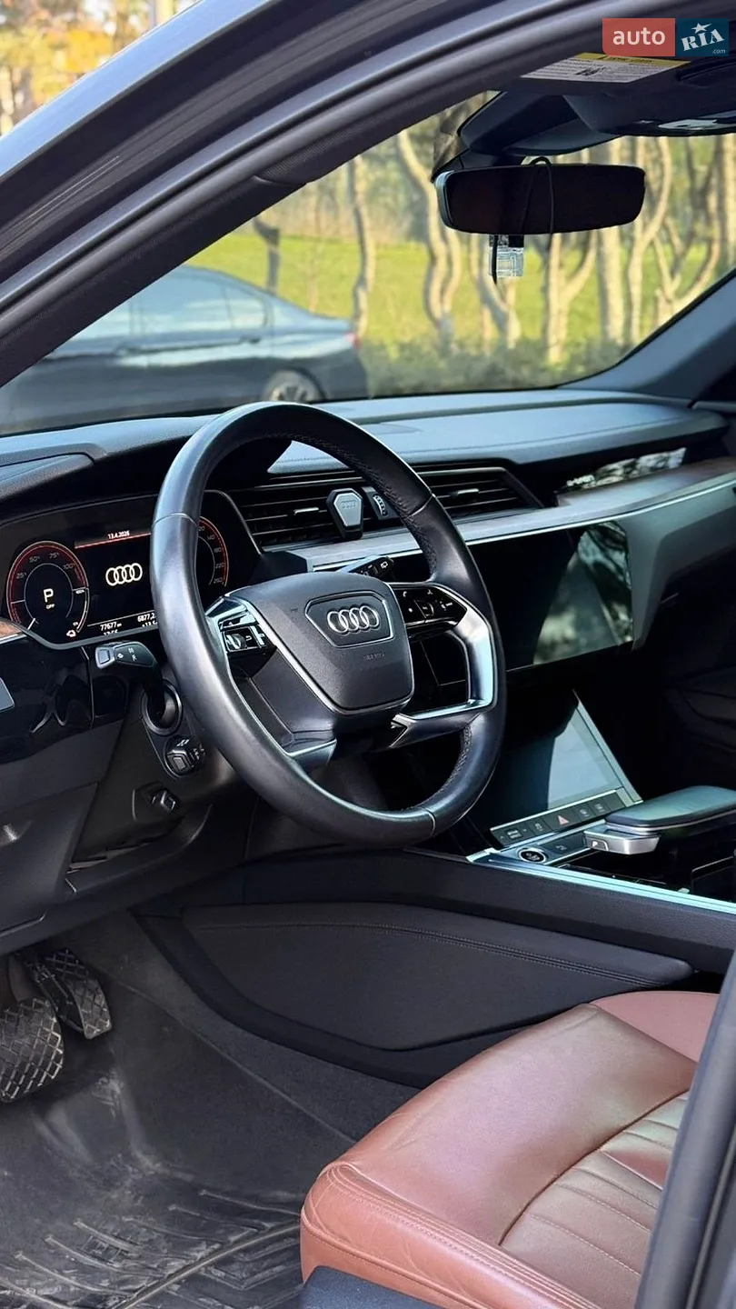 2022 Audi e-tron - мініатюра 10