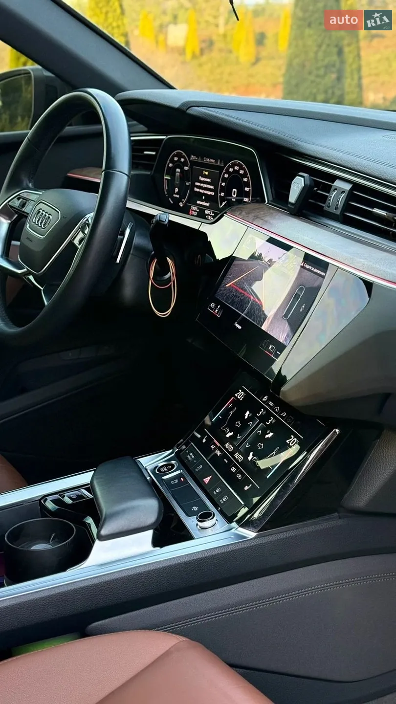 2022 Audi e-tron - мініатюра 11