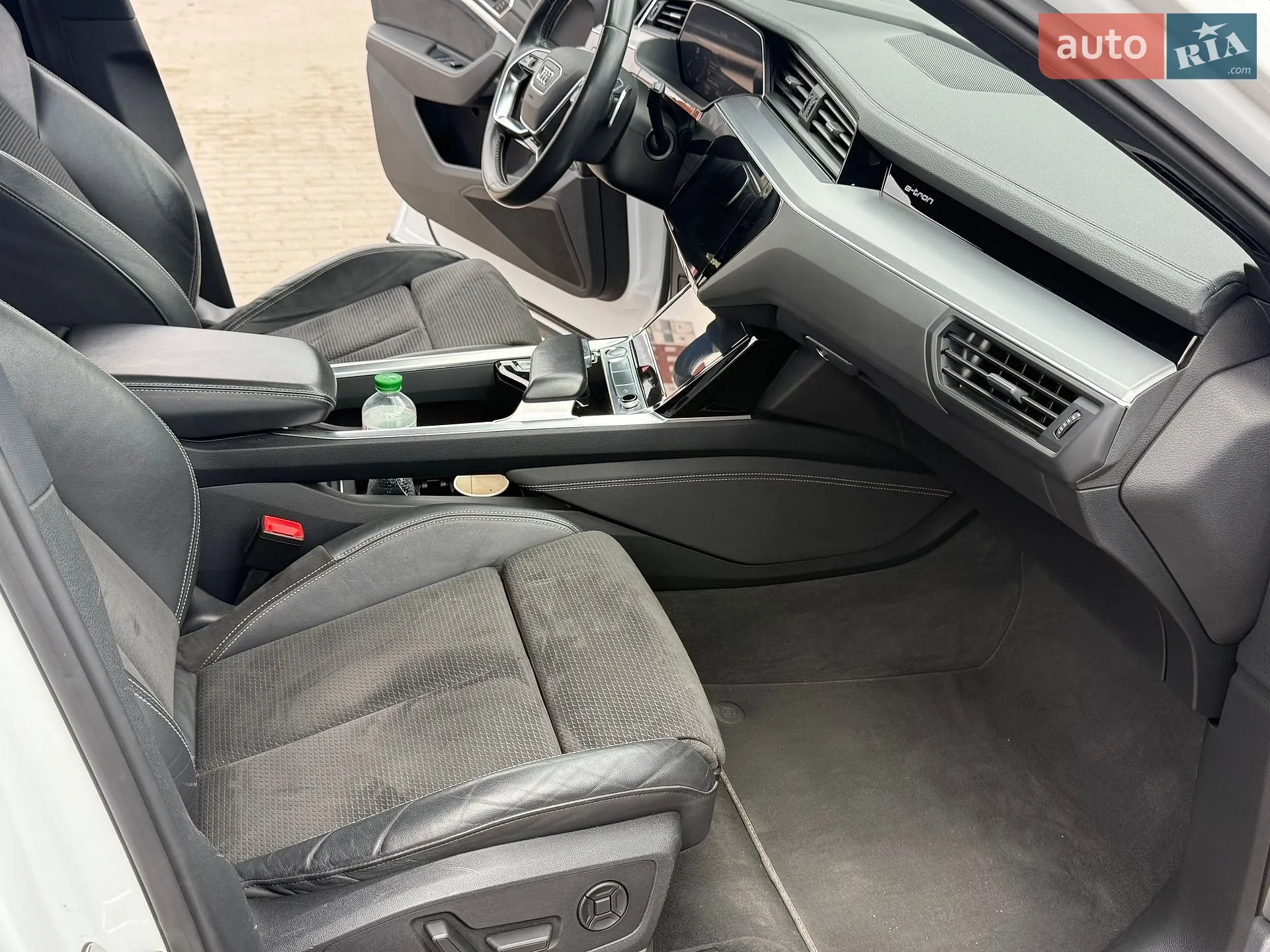2019 Audi e-tron - мініатюра 16