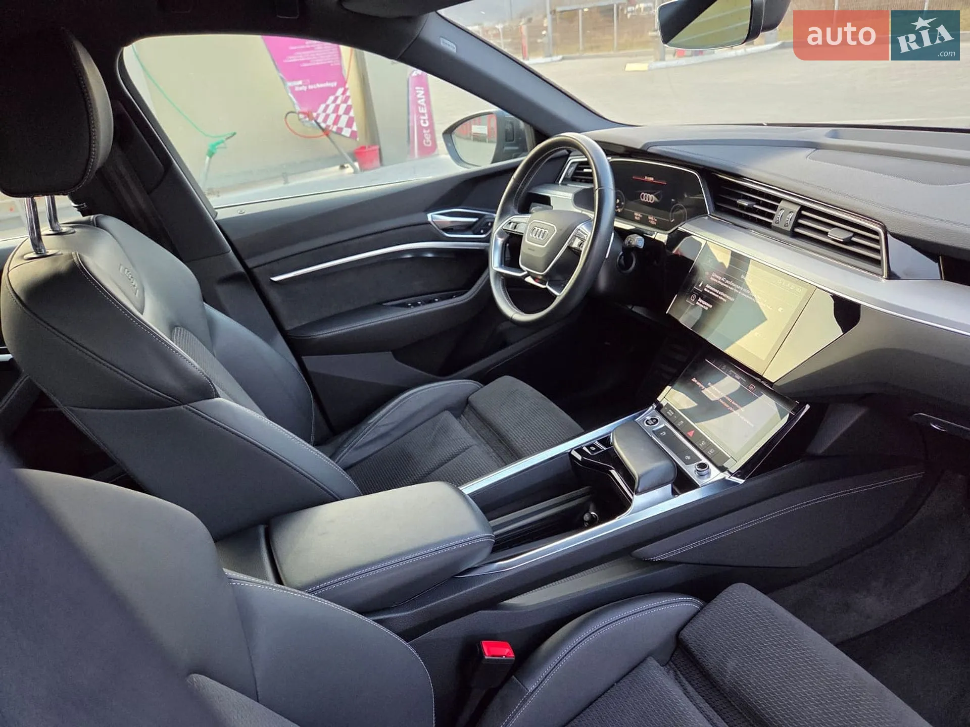 2021 Audi e-tron - мініатюра 7