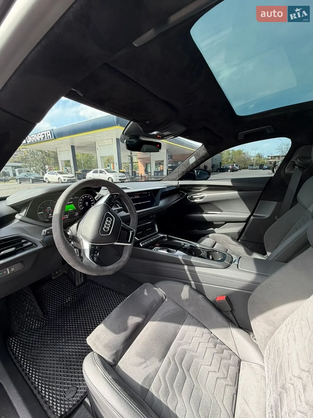 2021 Audi e-tron GT - мініатюра 10