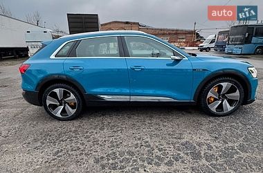 Внедорожник / Кроссовер Audi e-tron 2019 в Харькове