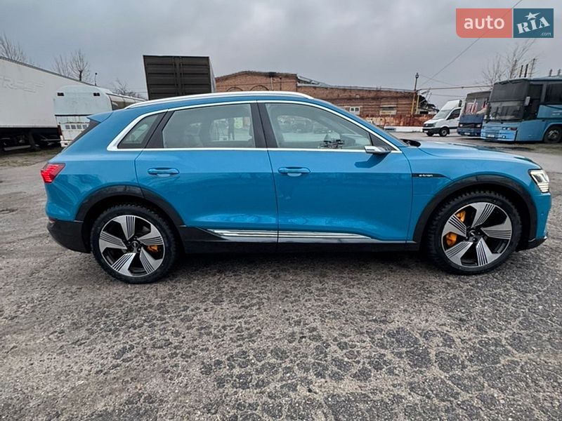 Внедорожник / Кроссовер Audi e-tron 2019 в Харькове