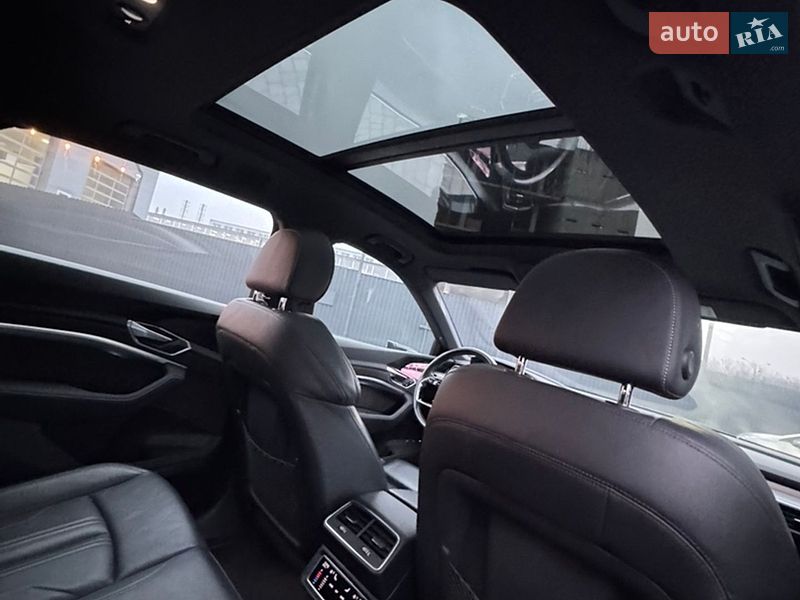 Внедорожник / Кроссовер Audi e-tron 2019 в Харькове
