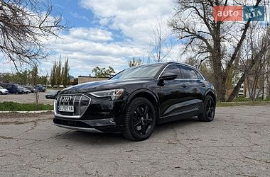 Внедорожник / Кроссовер Audi e-tron 2019 в Кременчуге