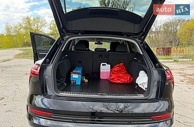 Внедорожник / Кроссовер Audi e-tron 2019 в Кременчуге