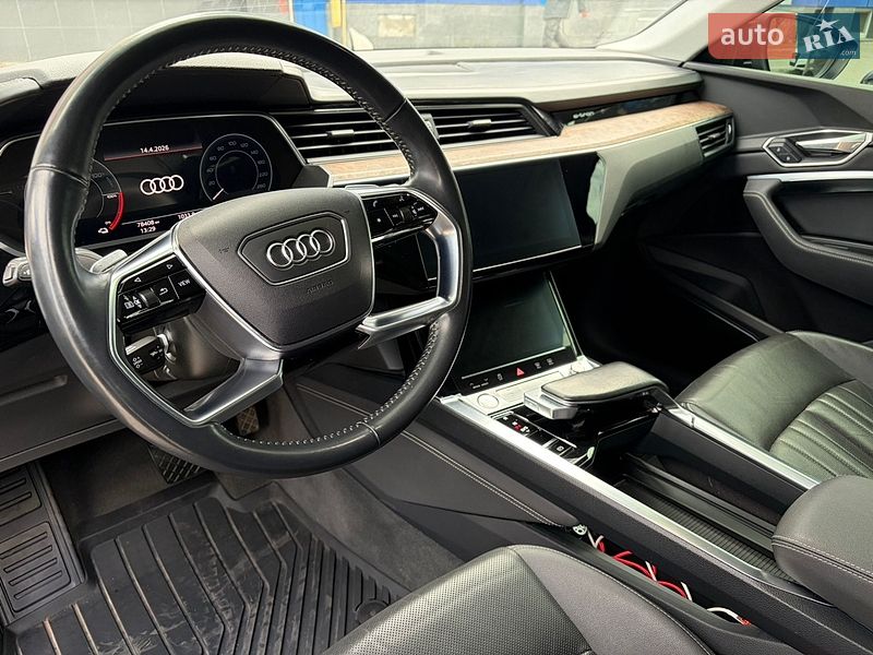 Внедорожник / Кроссовер Audi e-tron 2019 в Кременчуге