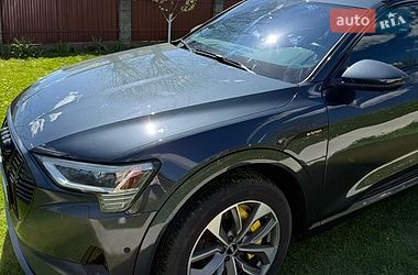 Внедорожник / Кроссовер Audi e-tron 2020 в Ивано-Франковске