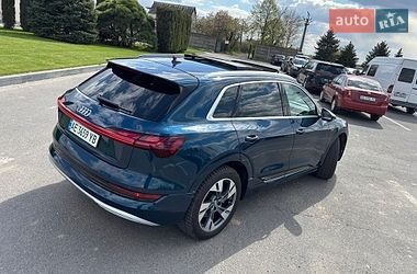 Внедорожник / Кроссовер Audi e-tron 2019 в Днепре