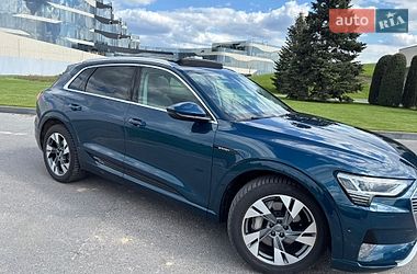 Позашляховик / Кросовер Audi e-tron 2019 в Дніпрі
