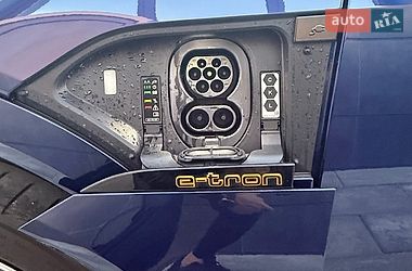 Внедорожник / Кроссовер Audi e-tron 2022 в Харькове