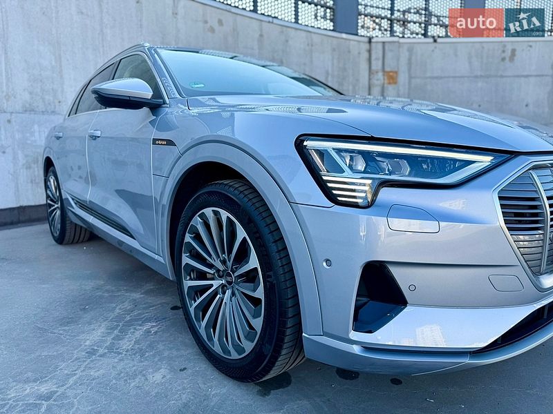 Внедорожник / Кроссовер Audi e-tron 2021 в Киеве фото 20 Внедорожник / Кроссовер Audi e-tron 2021 в Киеве