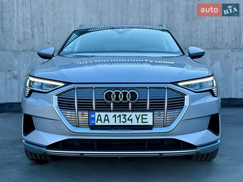 Внедорожник / Кроссовер Audi e-tron 2021 в Киеве фото 22 Внедорожник / Кроссовер Audi e-tron 2021 в Киеве