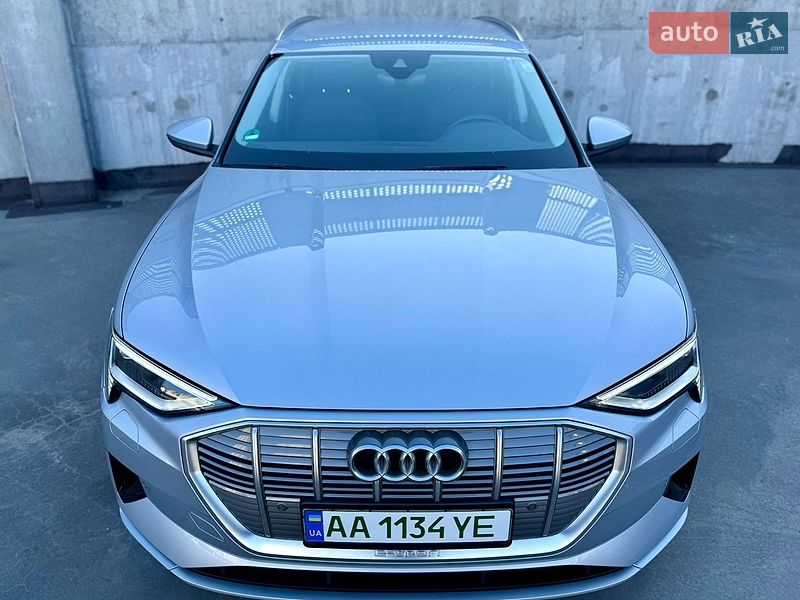 Внедорожник / Кроссовер Audi e-tron 2021 в Киеве фото 3 Внедорожник / Кроссовер Audi e-tron 2021 в Киеве
