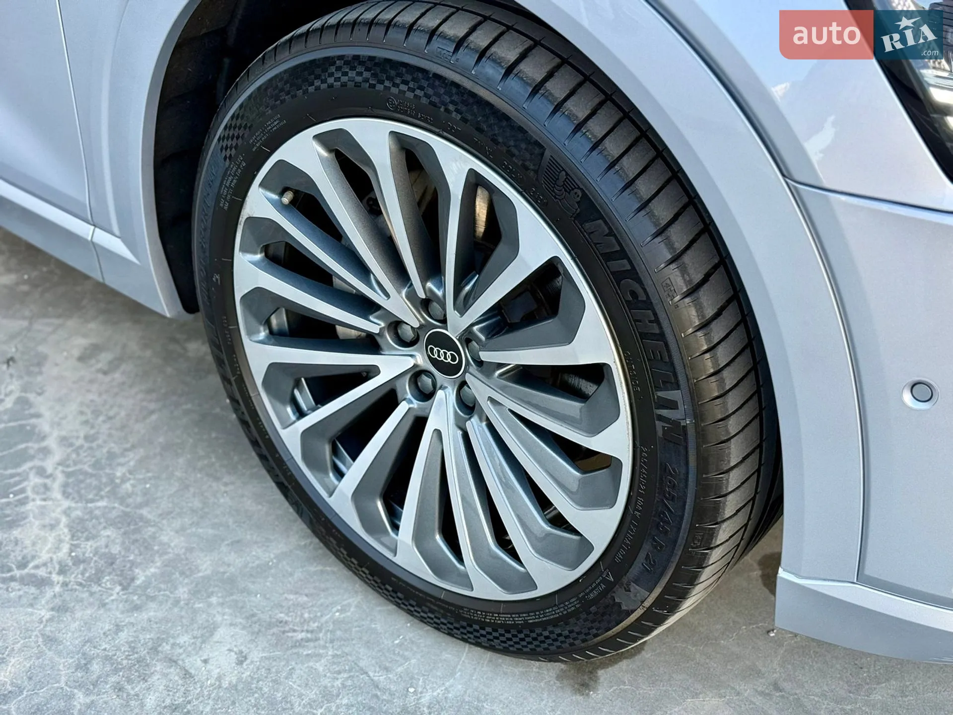 2021 Audi e-tron - мініатюра 47