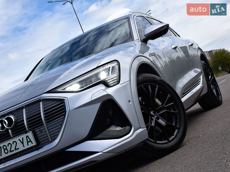 Внедорожник / Кроссовер Audi e-tron 2020 в Дрогобыче