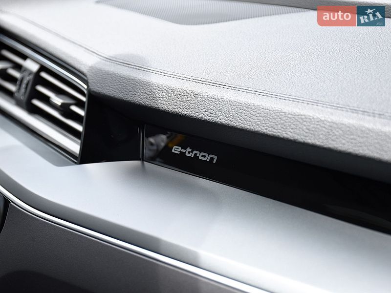 Внедорожник / Кроссовер Audi e-tron 2020 в Дрогобыче