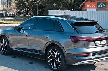 Внедорожник / Кроссовер Audi e-tron 2020 в Ивано-Франковске