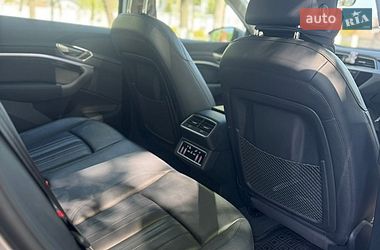 Позашляховик / Кросовер Audi e-tron 2020 в Вінниці