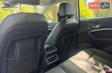 Позашляховик / Кросовер Audi e-tron 2020 в Вінниці