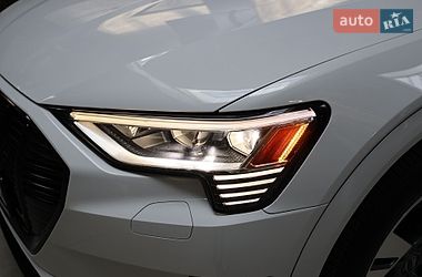Внедорожник / Кроссовер Audi e-tron 2022 в Луцке