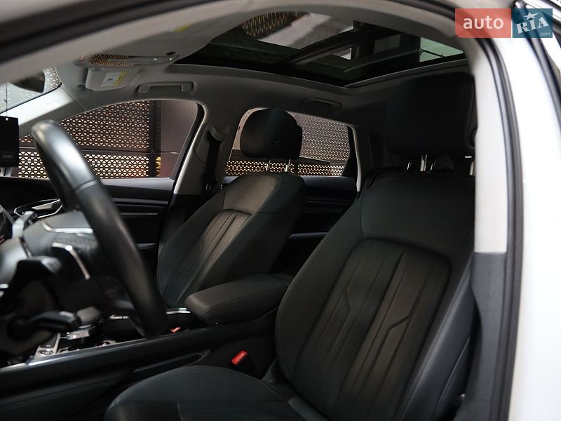 Внедорожник / Кроссовер Audi e-tron 2022 в Луцке