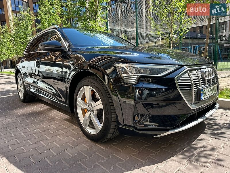 Внедорожник / Кроссовер Audi e-tron 2020 в Киеве