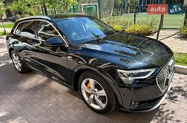 Внедорожник / Кроссовер Audi e-tron 2020 в Киеве