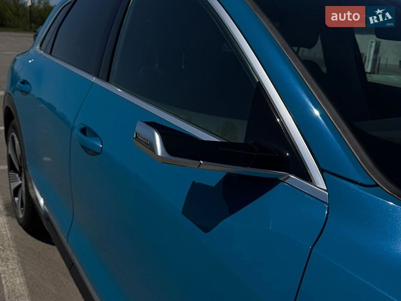 Внедорожник / Кроссовер Audi e-tron 2019 в Буче