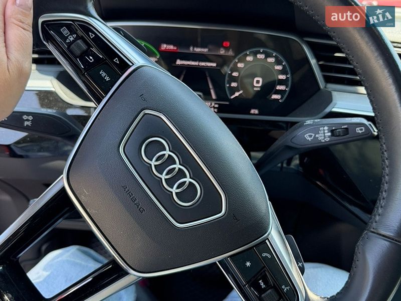 Позашляховик / Кросовер Audi e-tron 2020 в Львові