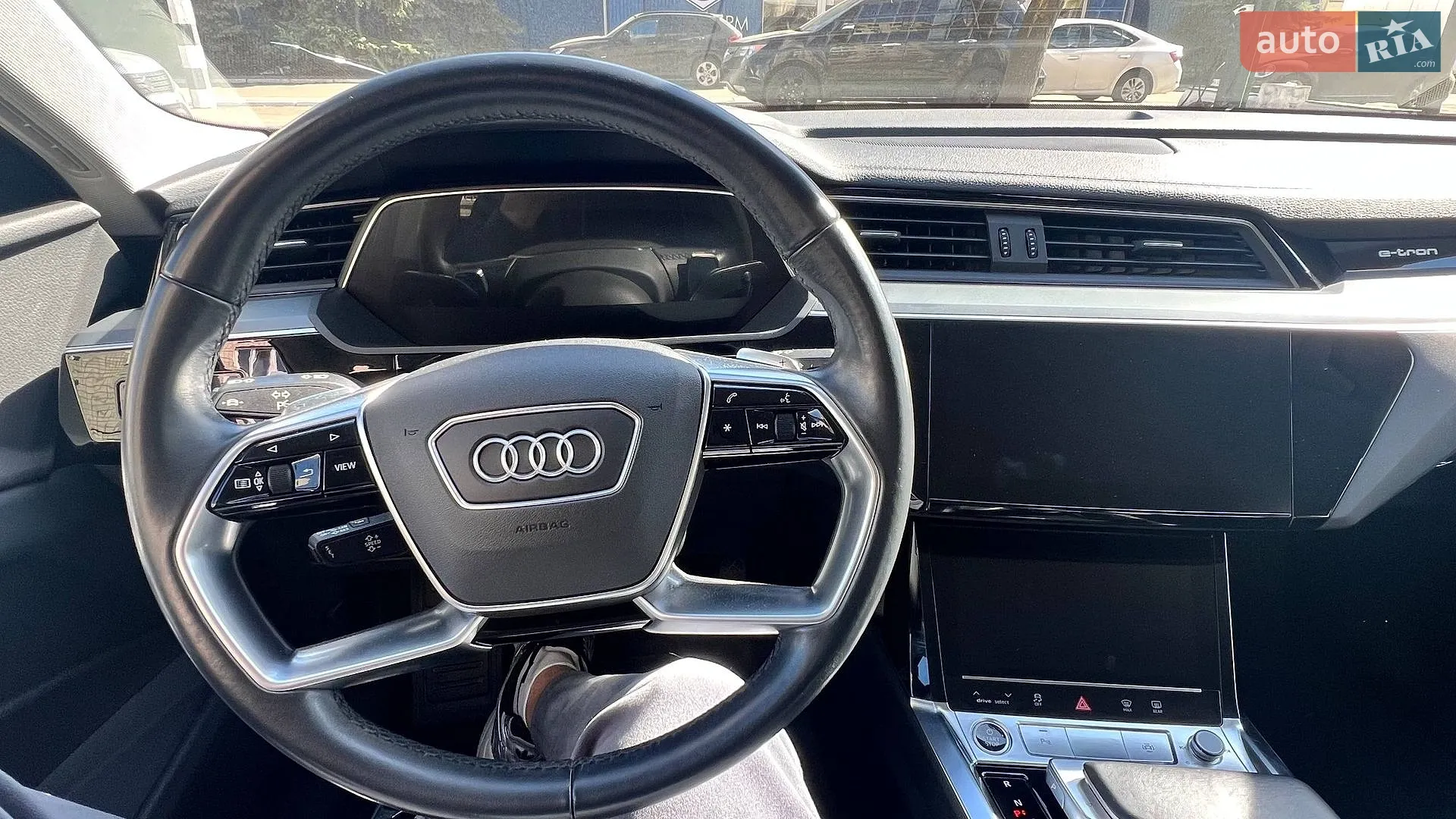 2021 Audi e-tron - мініатюра 8