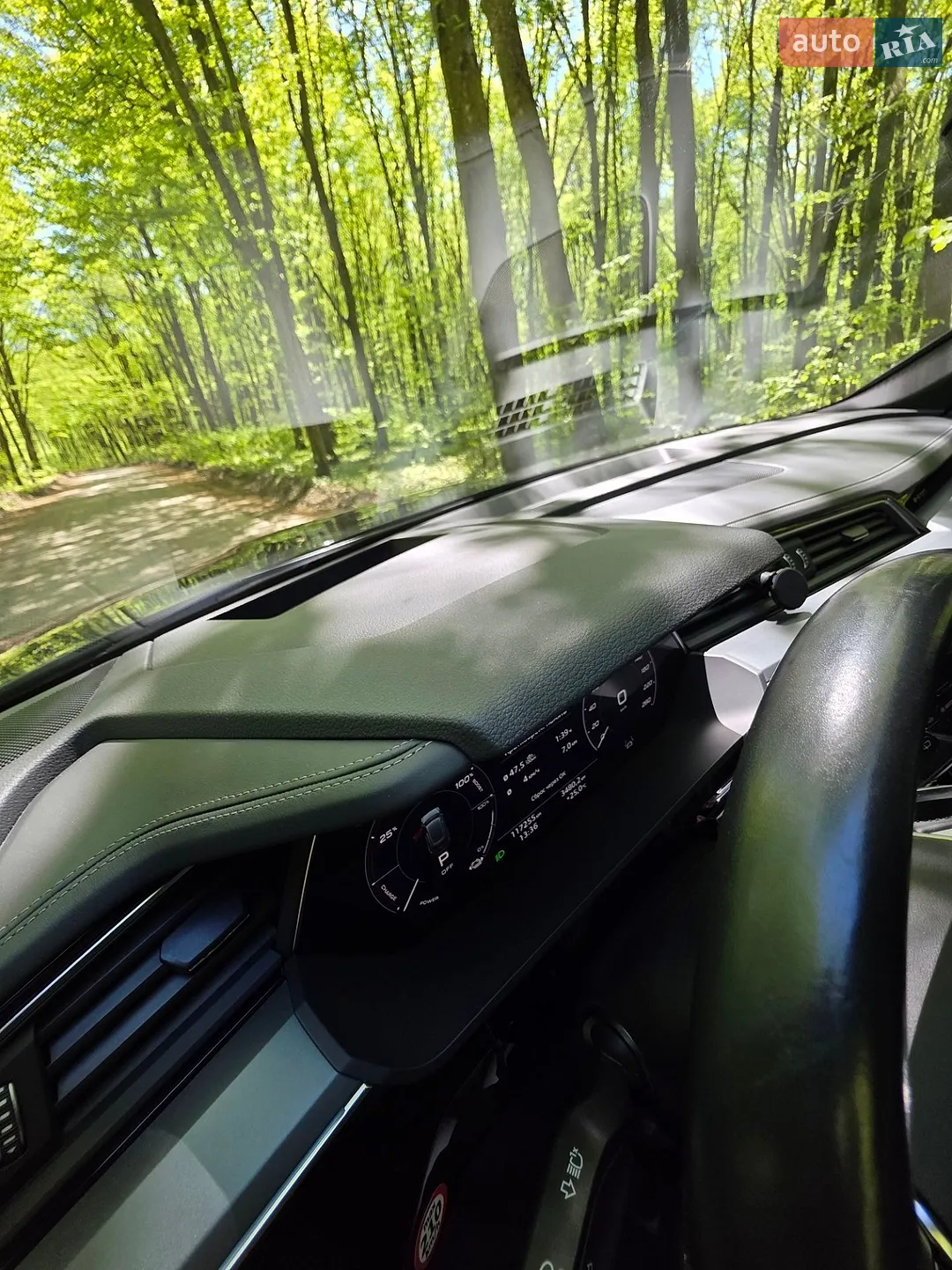 2022 Audi e-tron - мініатюра 23