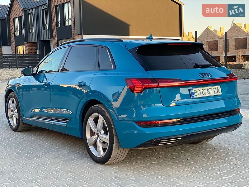 Внедорожник / Кроссовер Audi e-tron 2019 в Тернополе