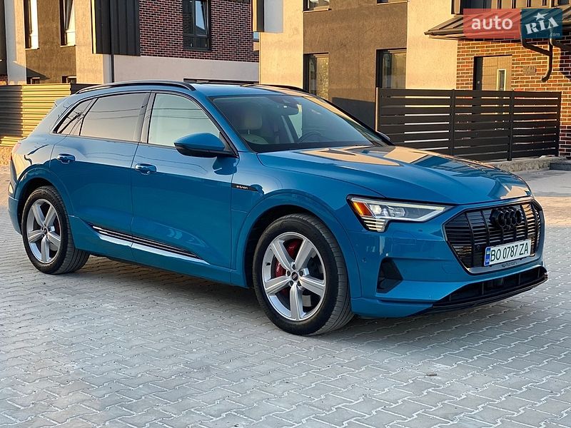 Внедорожник / Кроссовер Audi e-tron 2019 в Тернополе