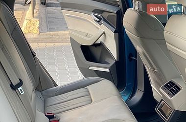 Внедорожник / Кроссовер Audi e-tron 2019 в Тернополе